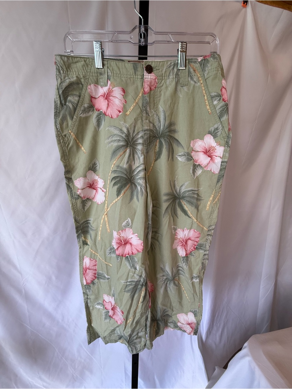 Carribean Joe Women’s Capri 8 Pants Hawaiian Floral 22” inseam